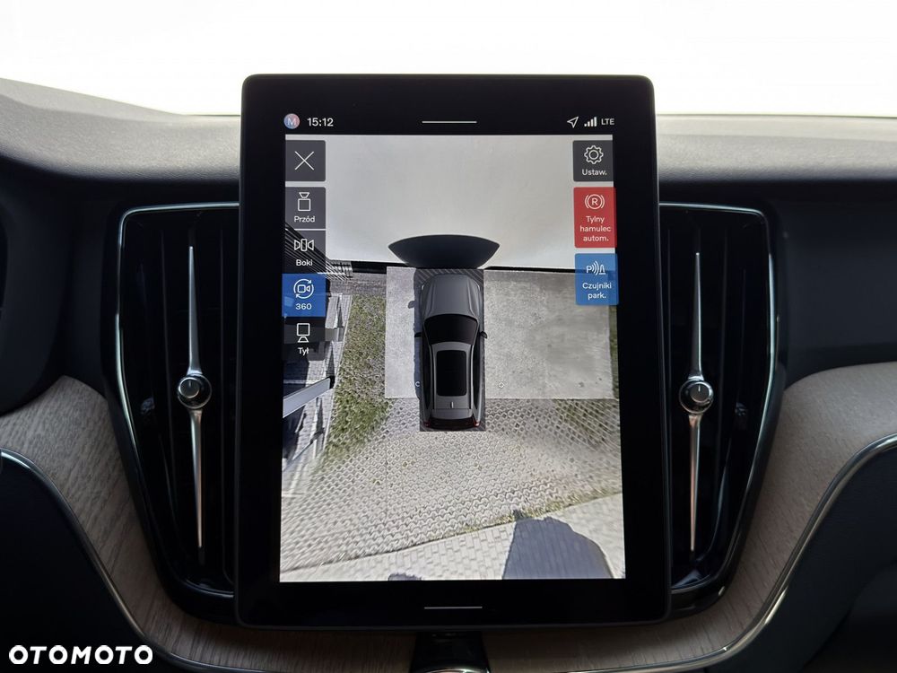 Volvo XC 60 - 30