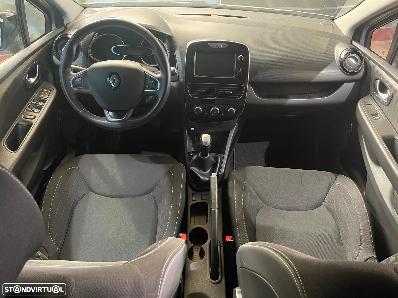 Renault Clio 1.5 dCi Limited - 29