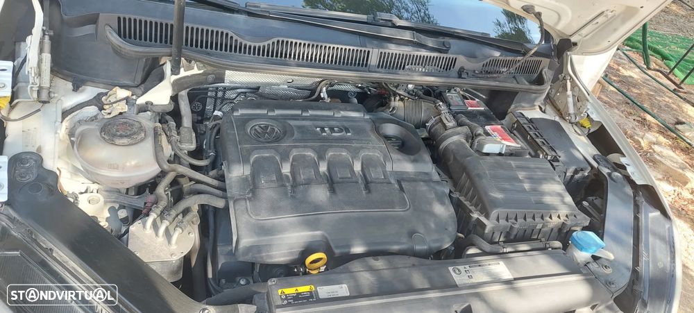 VW Touran 1.6 TDI R-Line DSG - 10