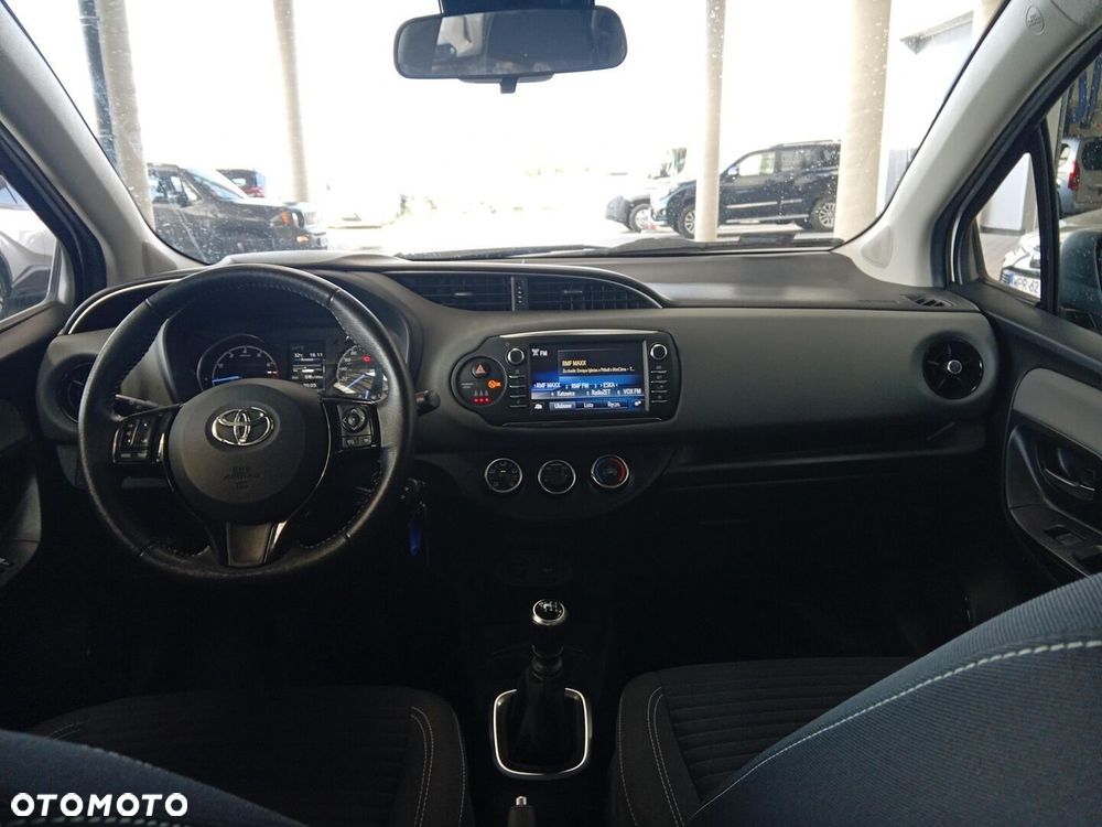Toyota Yaris - 17