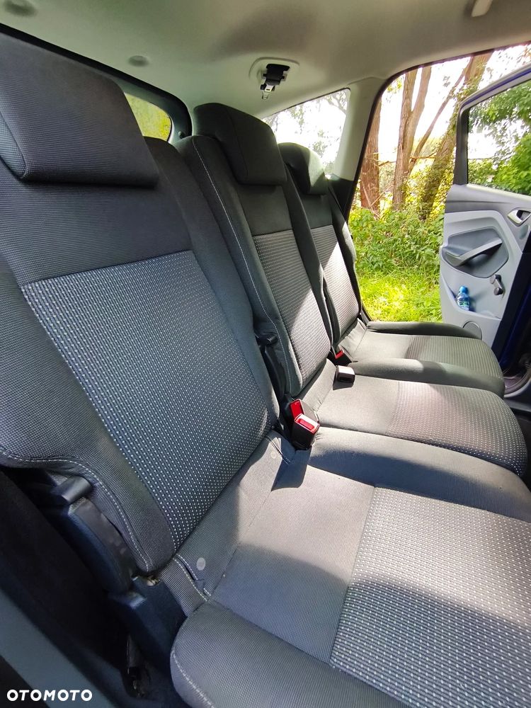 Ford C-MAX - 12