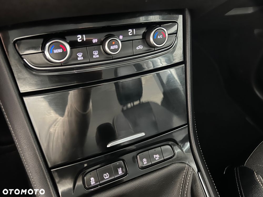 Opel Grandland X - 24