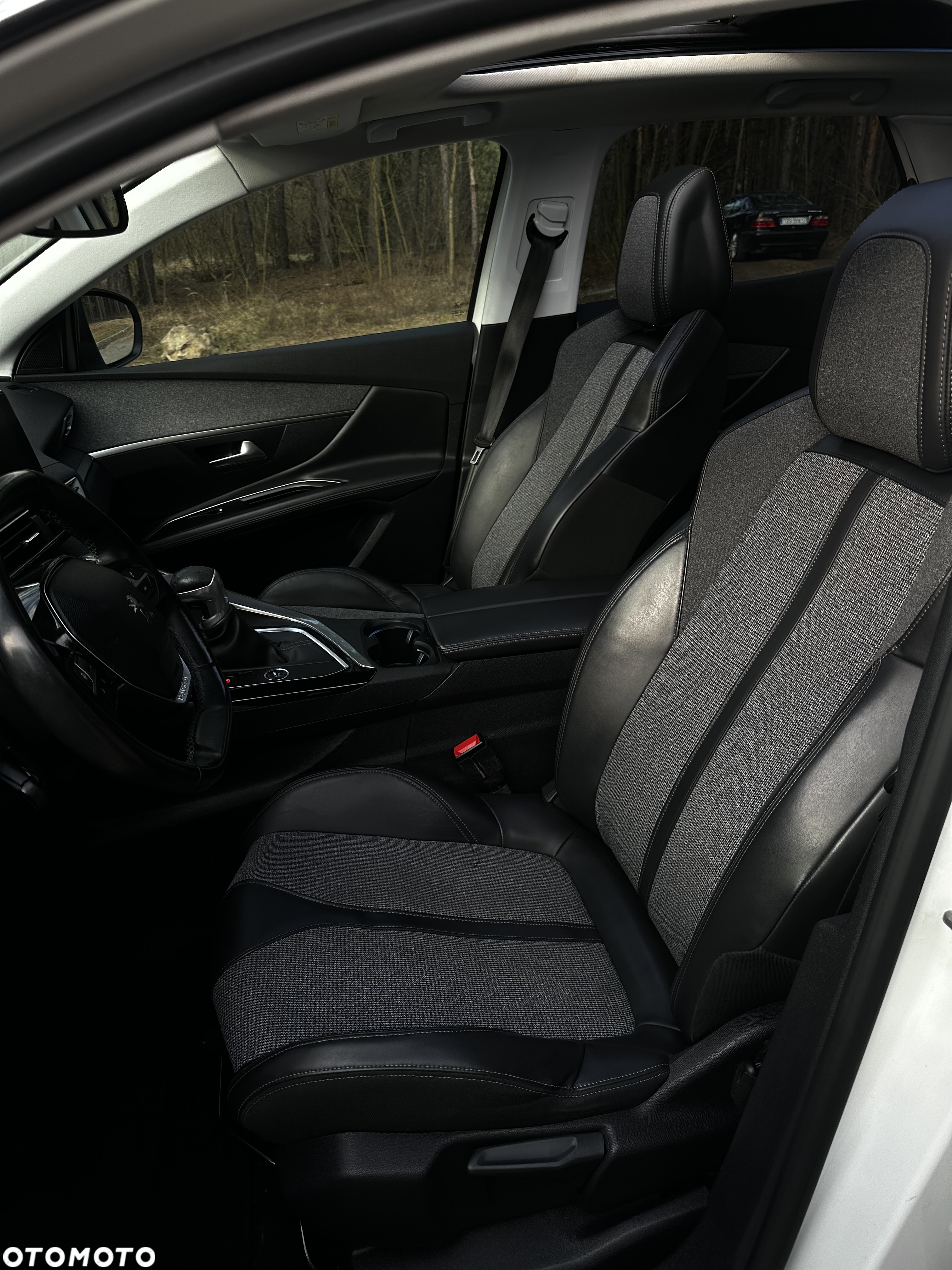 Peugeot 3008 1.2 PureTech Allure S&S - 11