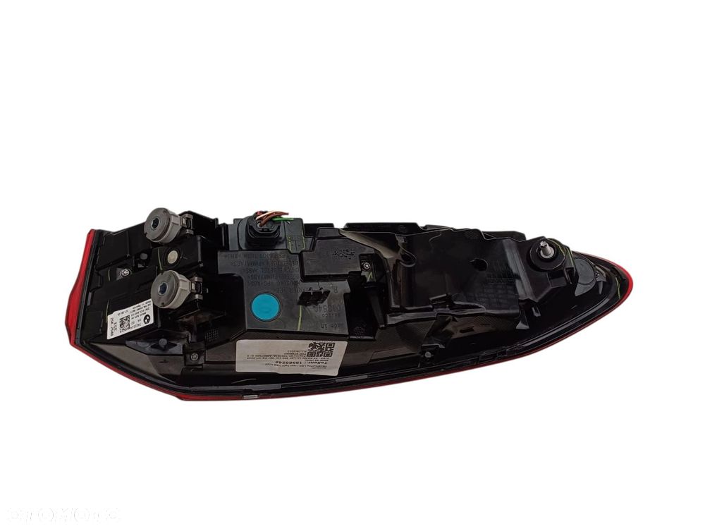 LAMPA PRAWA TYŁ W BŁOTNIK BMW X6 G06 - 3
