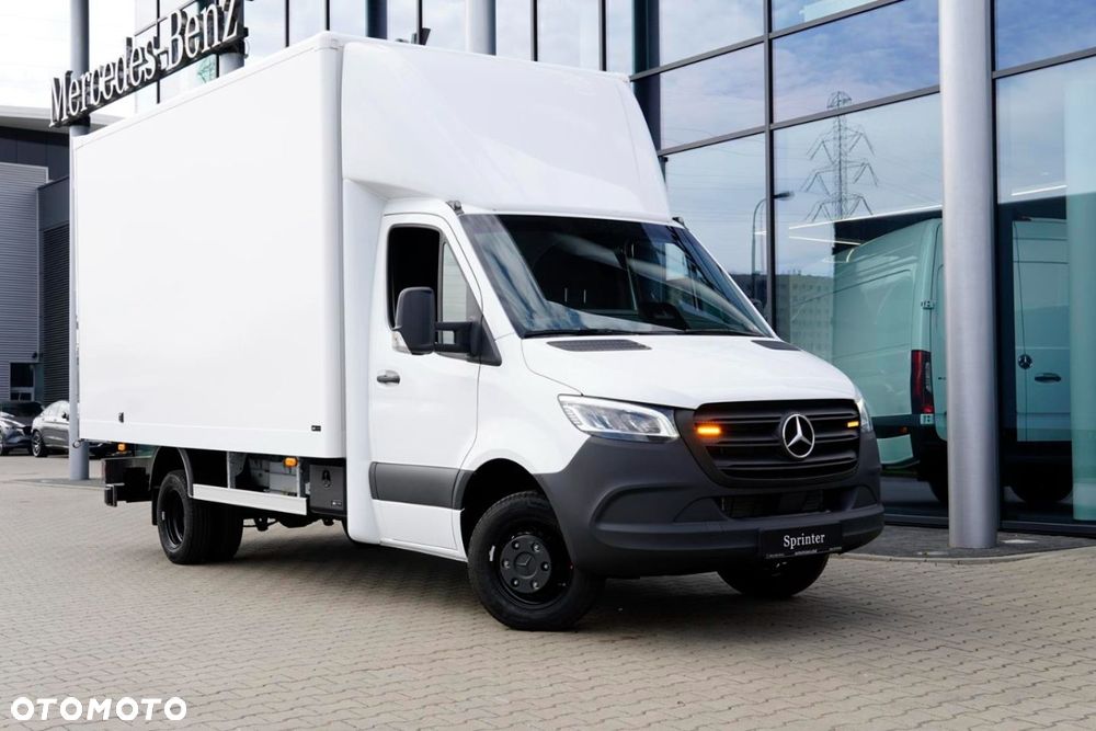 Mercedes-Benz Sprinter - 9