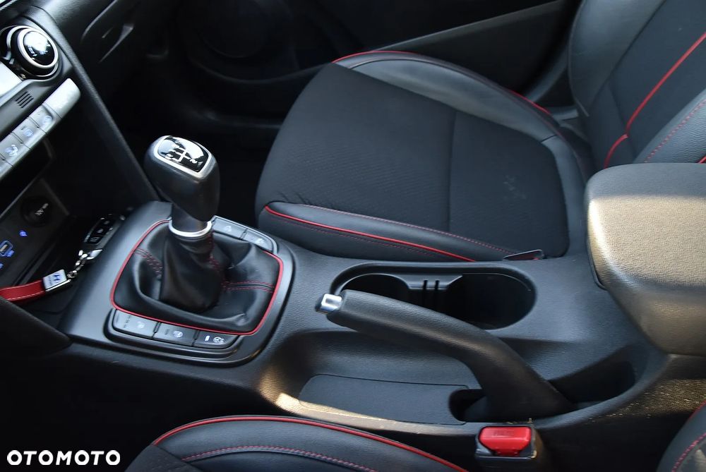 Hyundai Kona - 39