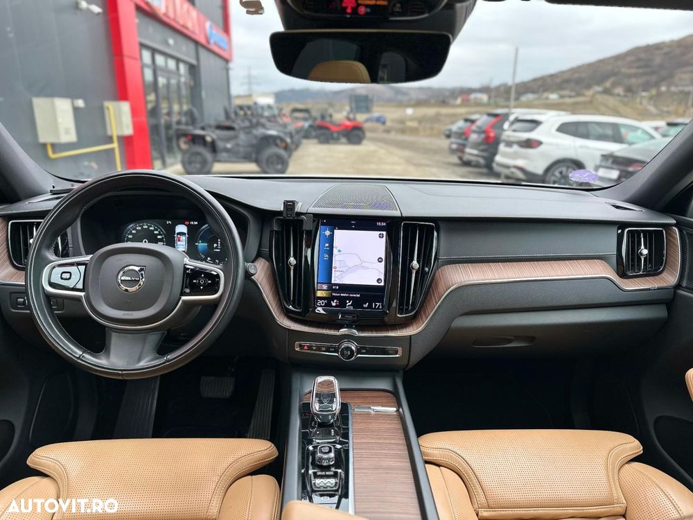 Volvo XC 60 Recharge T8 Twin Engine eAWD Inscription - 28