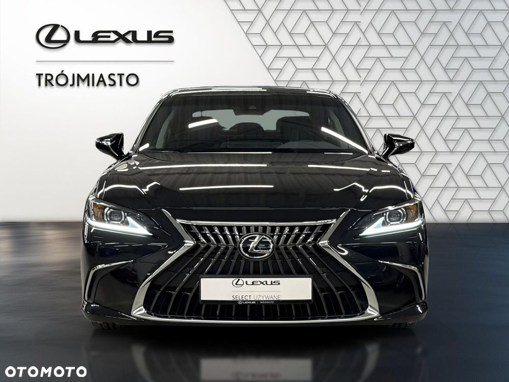 Lexus ES 300h Business Edition - 9