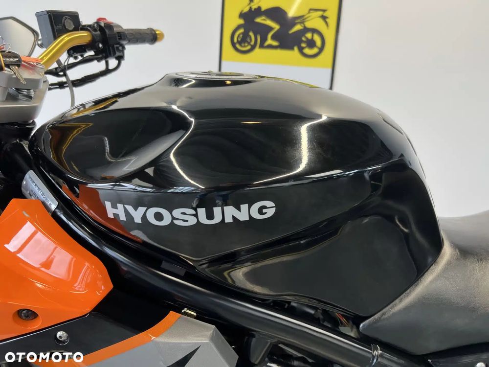 Hyosung GT Comet - 13