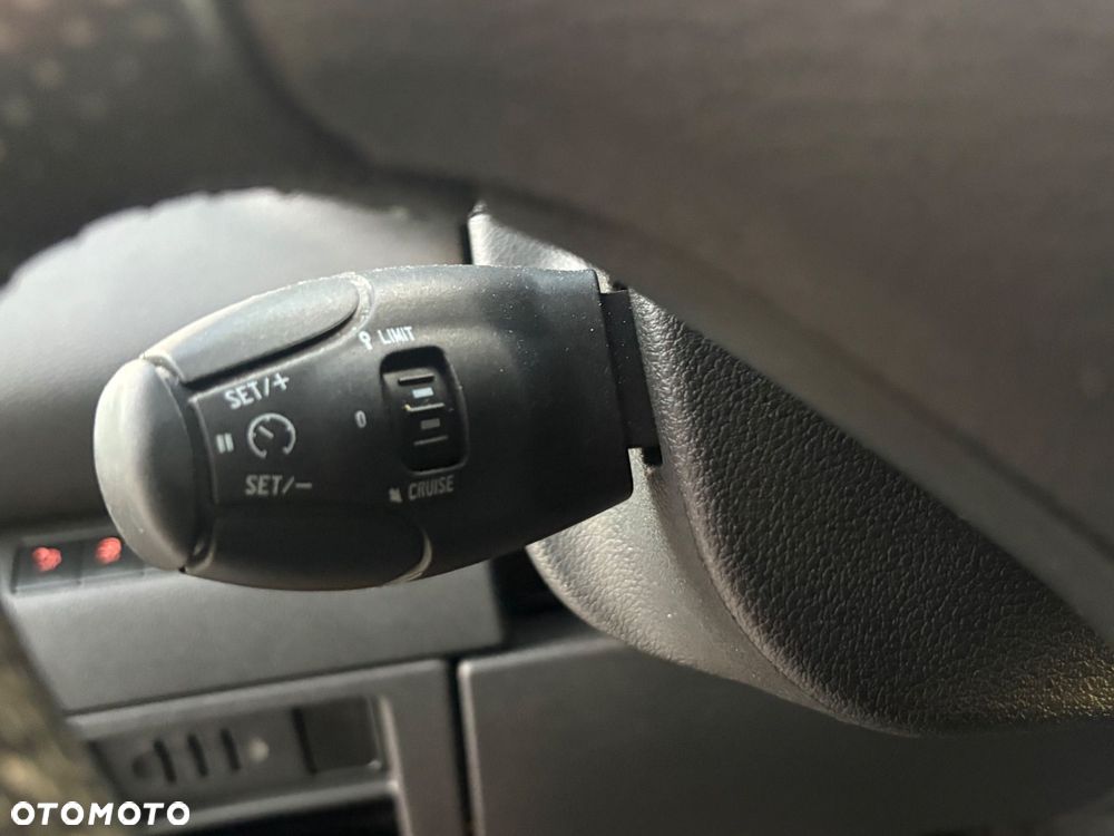 Peugeot 3008 2.0 HDi Premium+ - 21