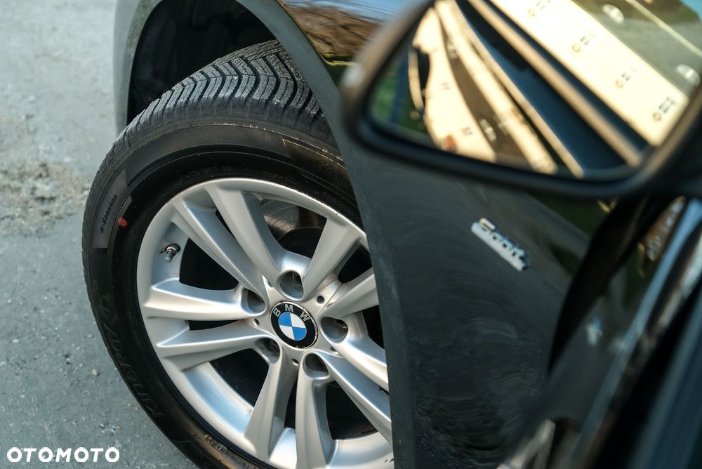 BMW Seria 3 320d Sport Line Shadow - 13