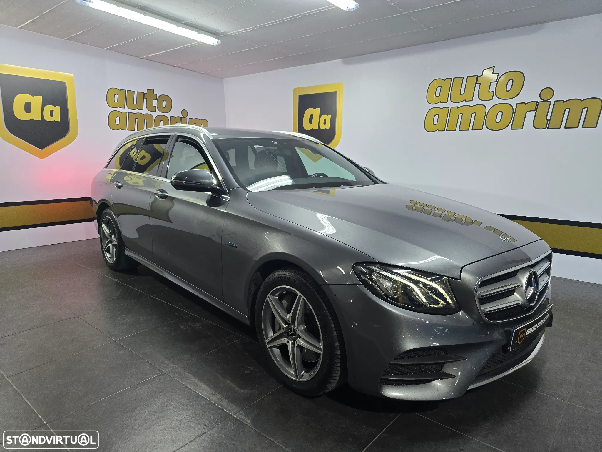 Mercedes-Benz E 300 de AMG Line - 4