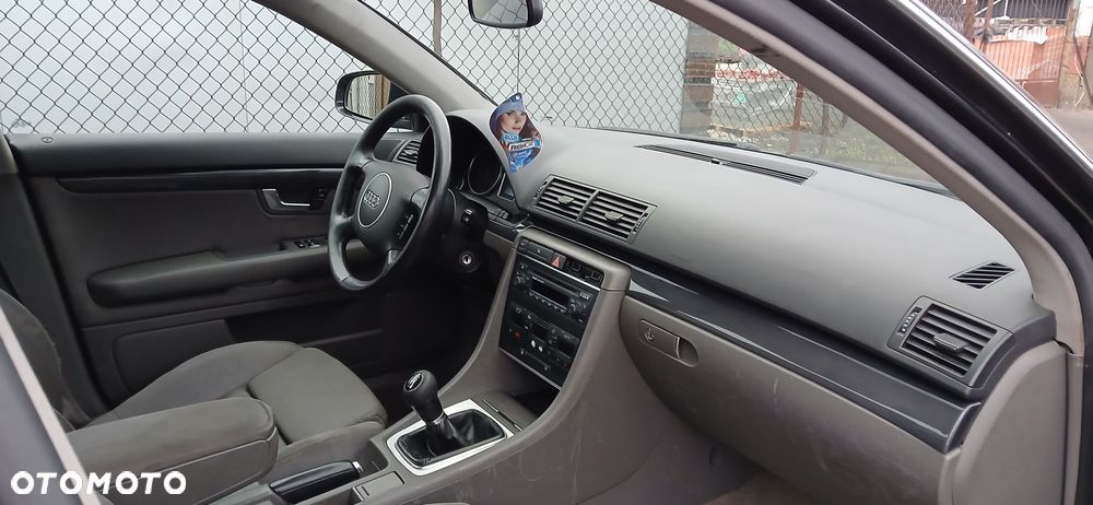 Audi A4 Avant 2 - 8
