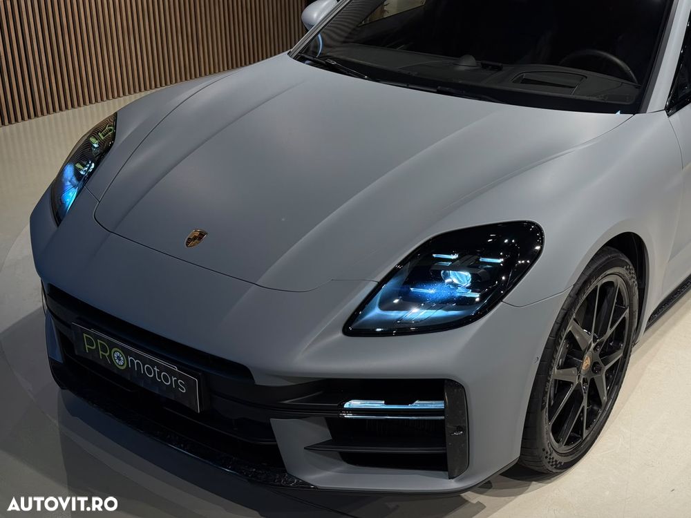 Porsche Panamera 4 E-Hybrid - 30