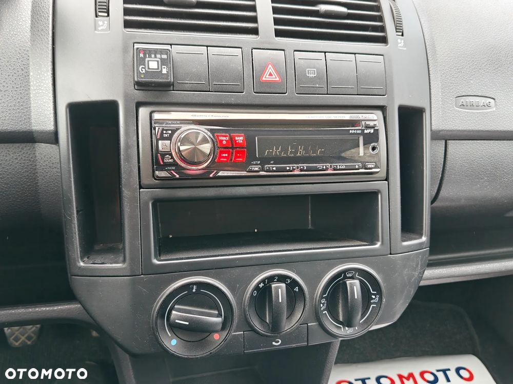 Volkswagen Polo 1.2 Tour - 12