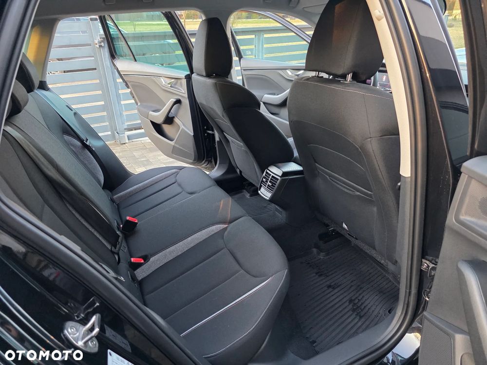 Skoda Kamiq 1.0 TSI Selection DSG - 13