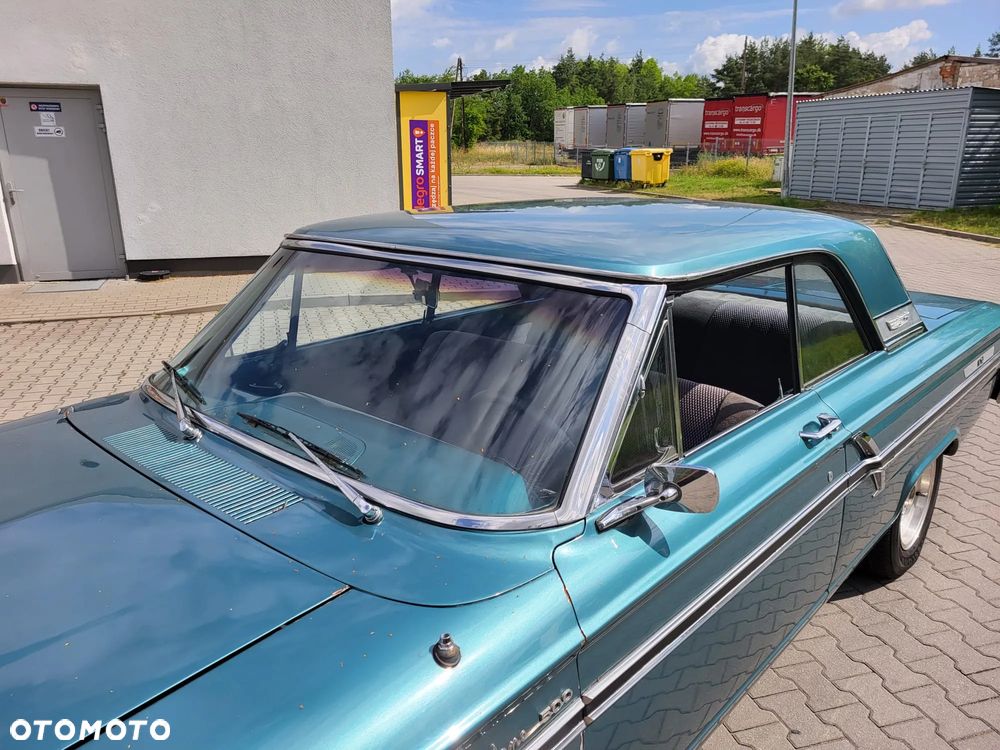 Ford Fairlane - 13