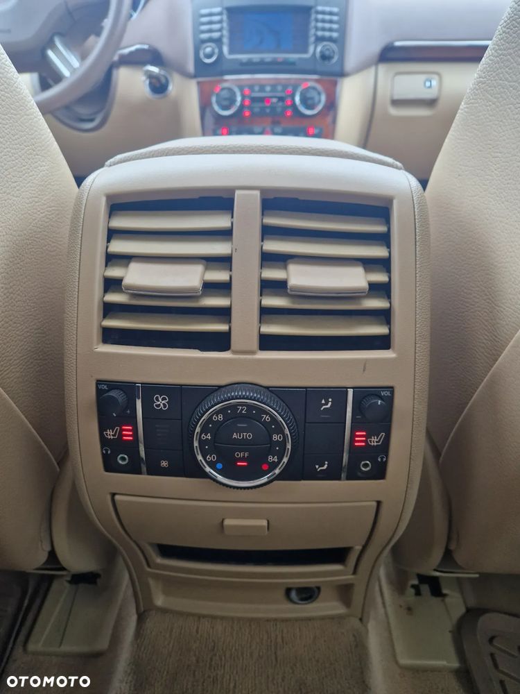 Mercedes-Benz GL - 31