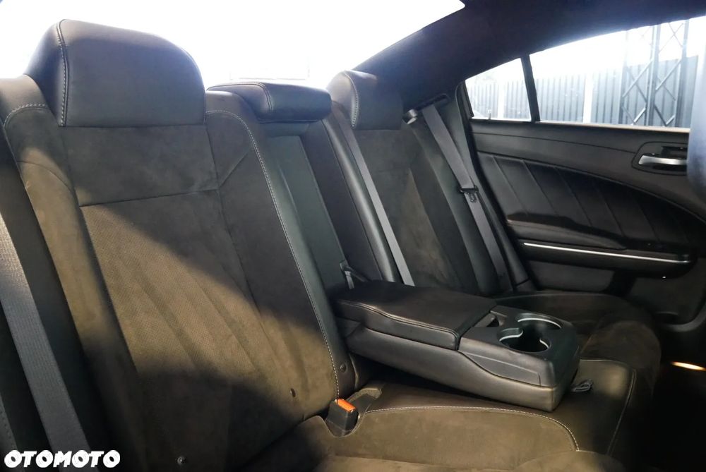 Dodge Charger 3.6 GT - 14
