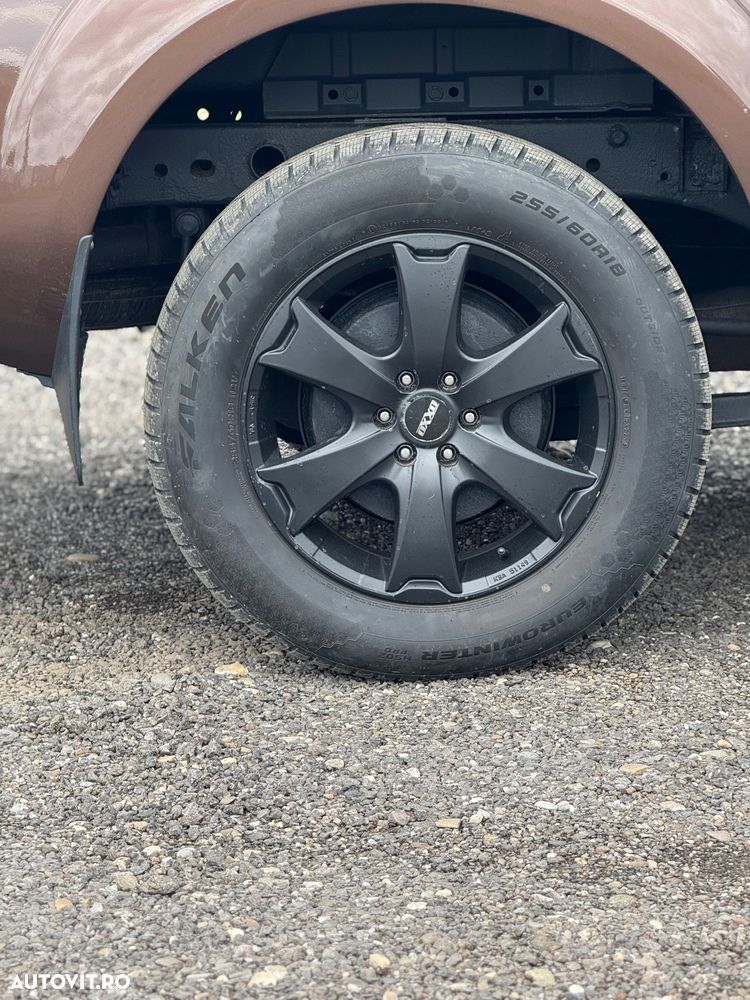 Nissan Navara - 25