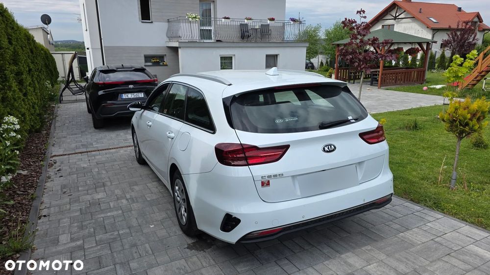 Kia Ceed 1.6 CRDi SCR L Business Line Plus - 16