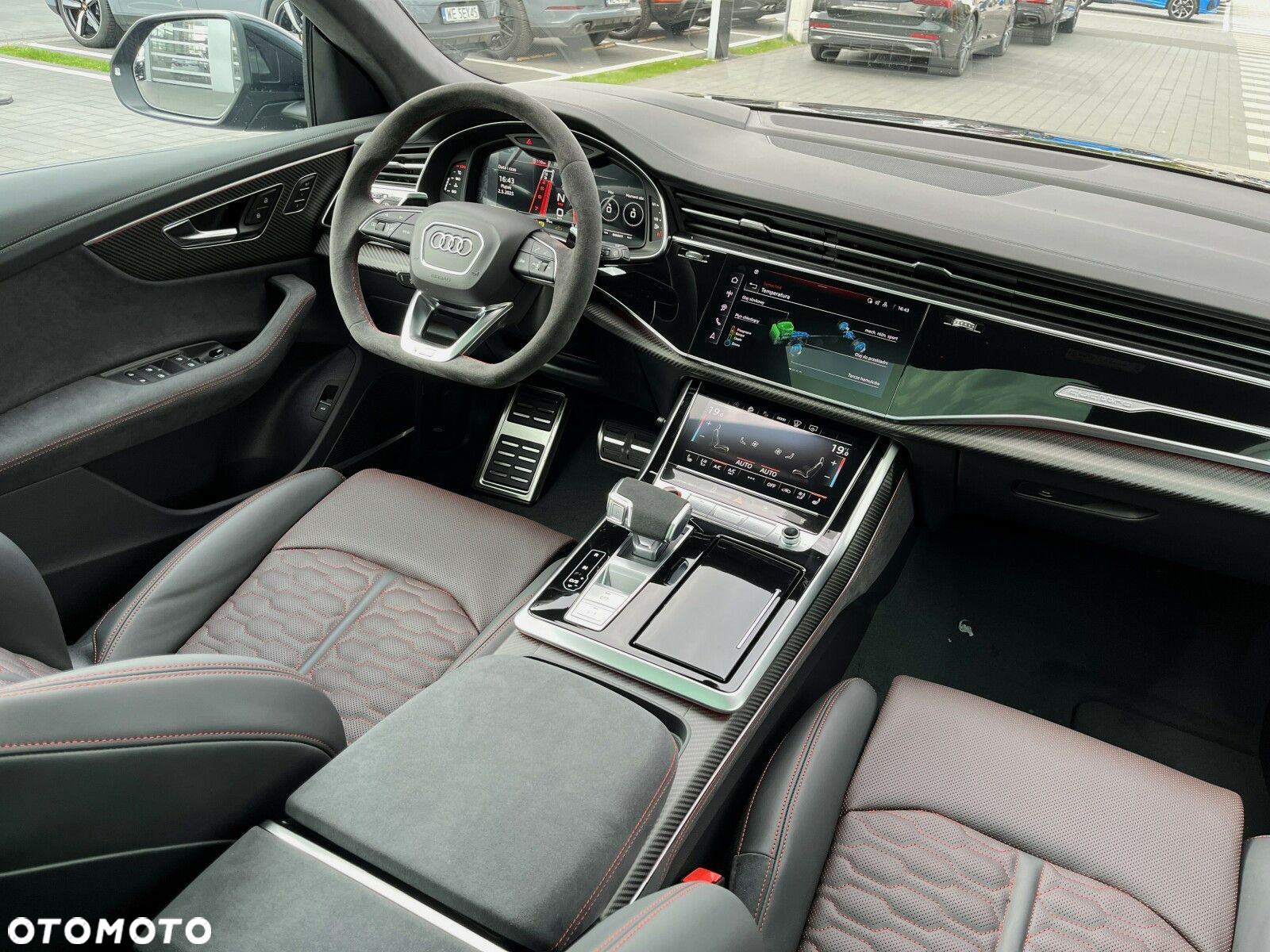 Audi RS Q8 - 24