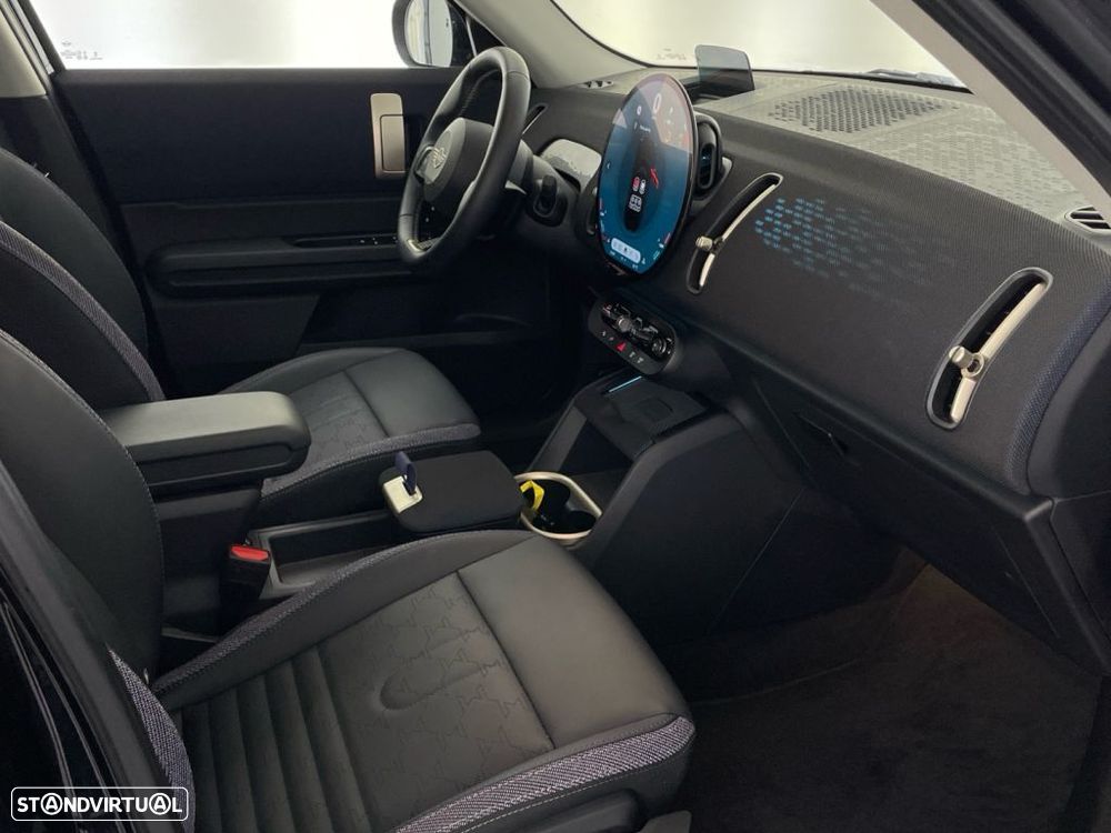 MINI Countryman D Classic - 22