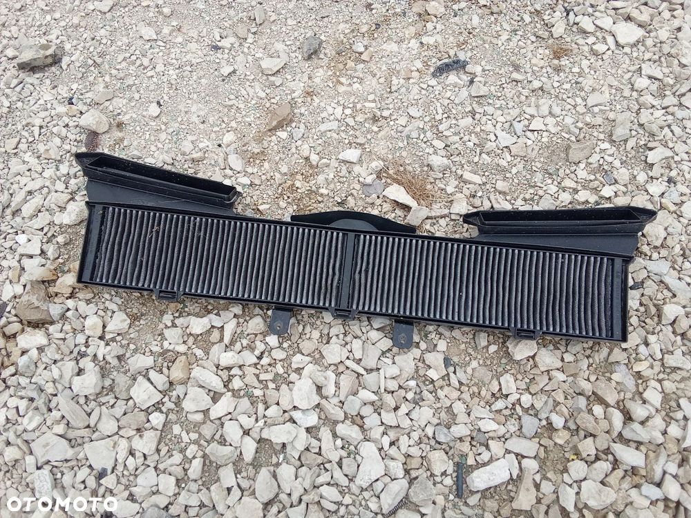 CC KIEROWNICA WLOT POWIETRZA GÓRNY PRZÓD BMW 3 E90 LCI LIFT - 2