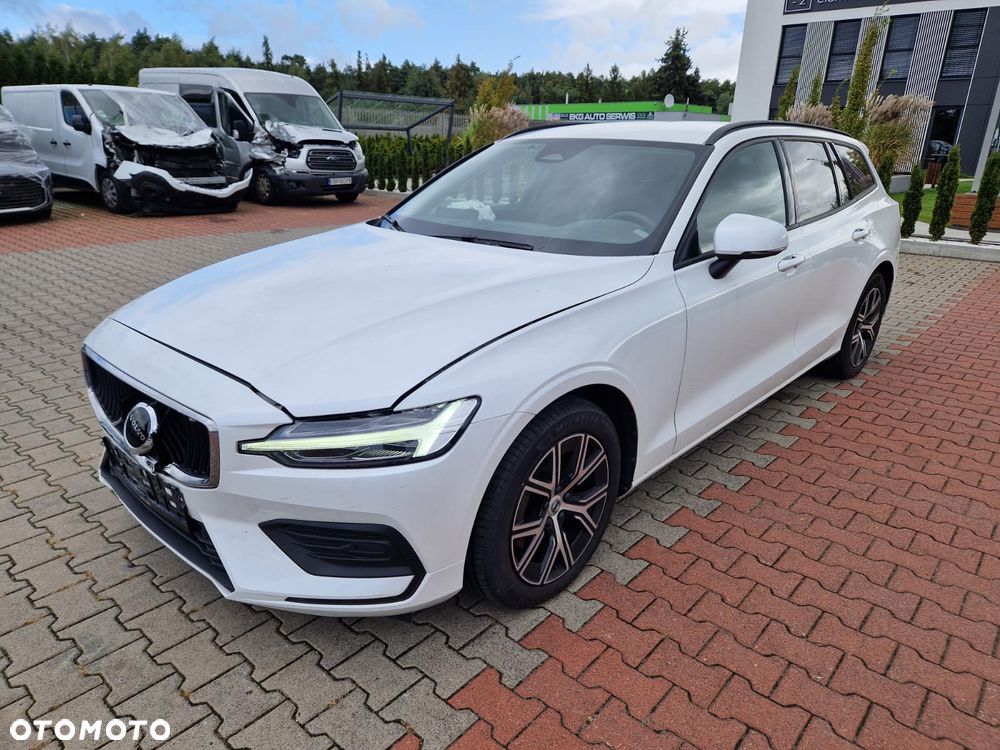 Volvo V60 2024 photo 2