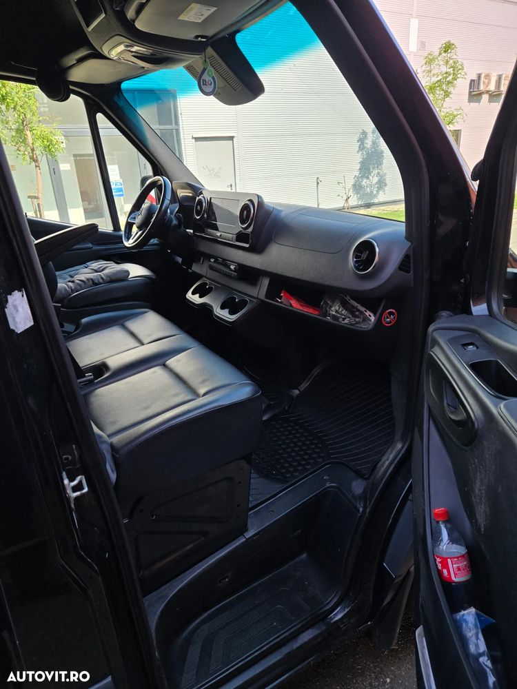 Mercedes-Benz Sprinter - 13