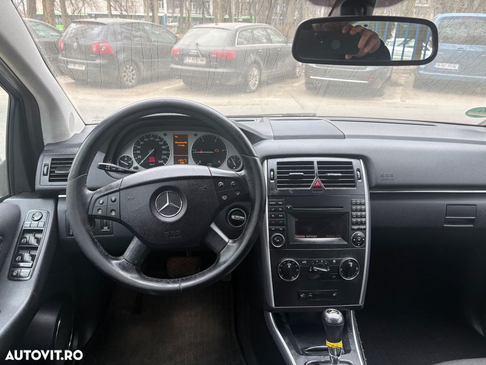 Mercedes-Benz B 200 - 11