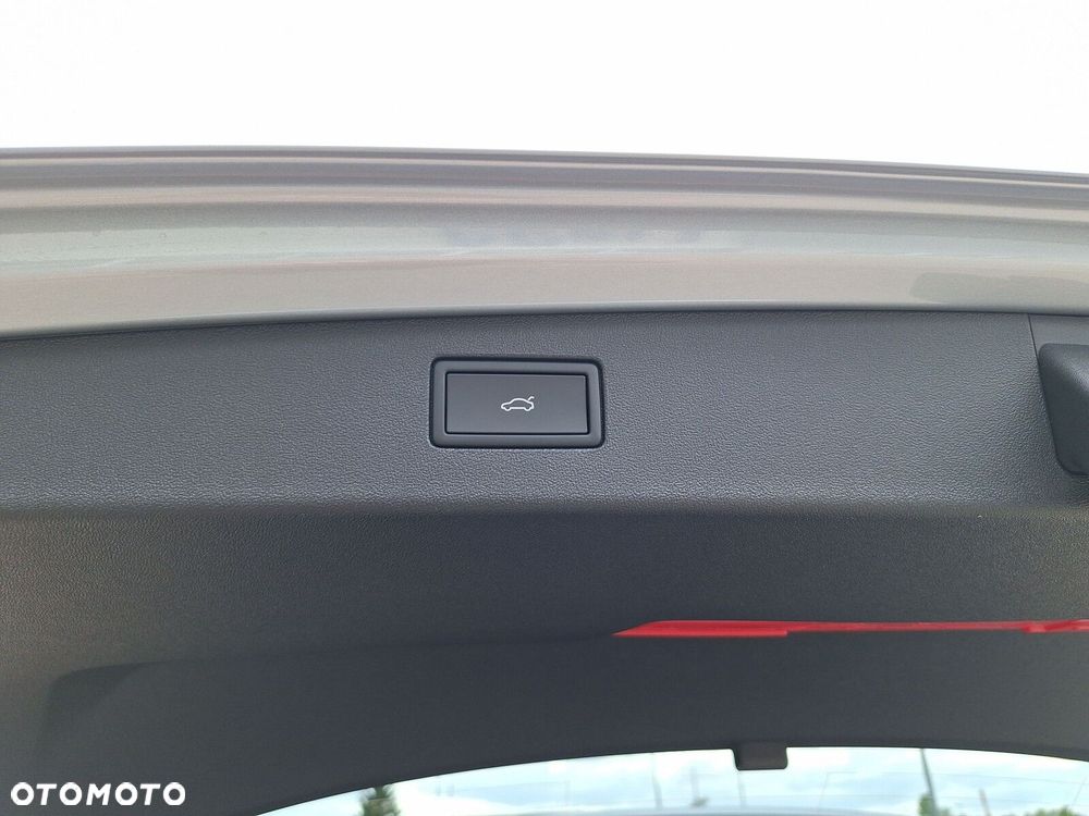 Volkswagen Tiguan 1.5 eHybrid PHEV 150kW Elegance DSG - 19