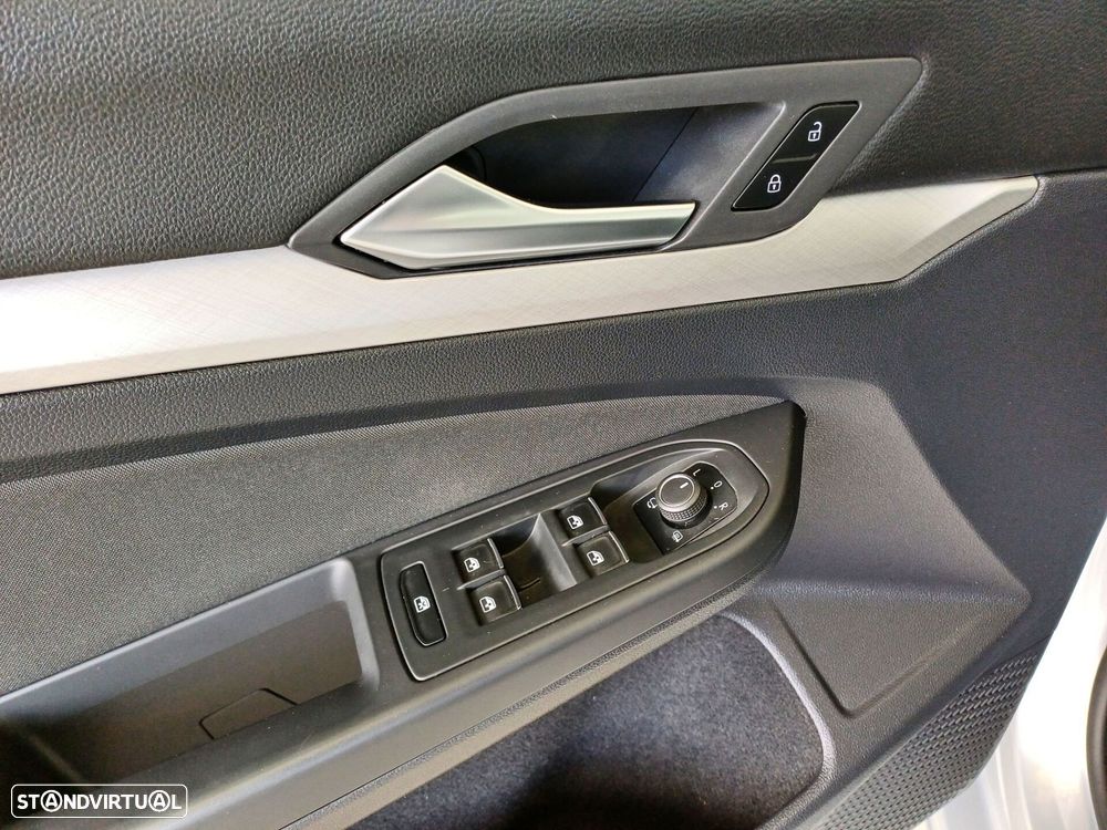 VW Golf Variant 2.0 TDi - 11