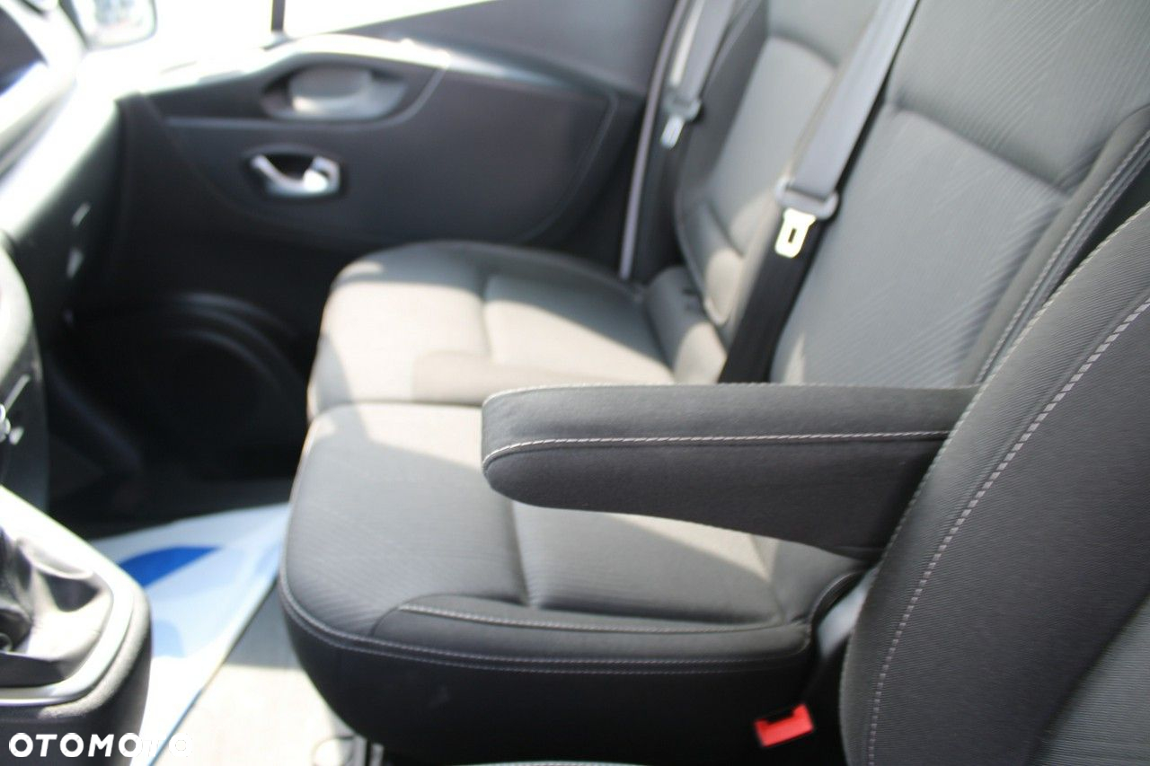Renault Trafic - 22