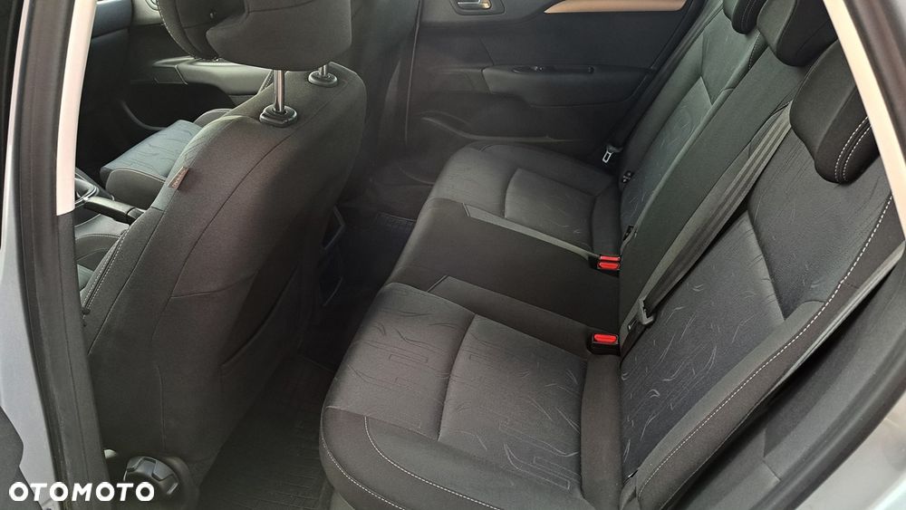 Citroën C4 VTi 120 Selection - 19