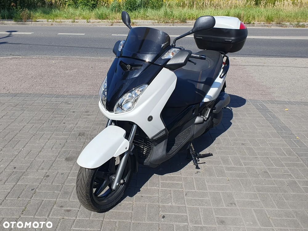 Yamaha X-max - 26