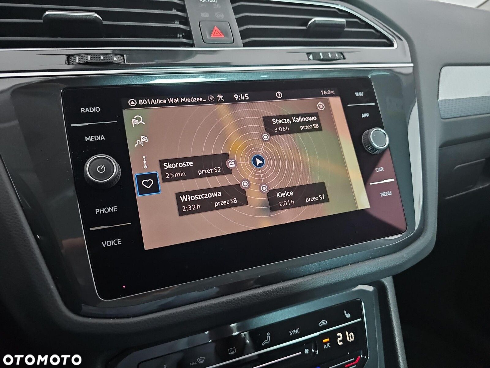 Volkswagen Tiguan - 17