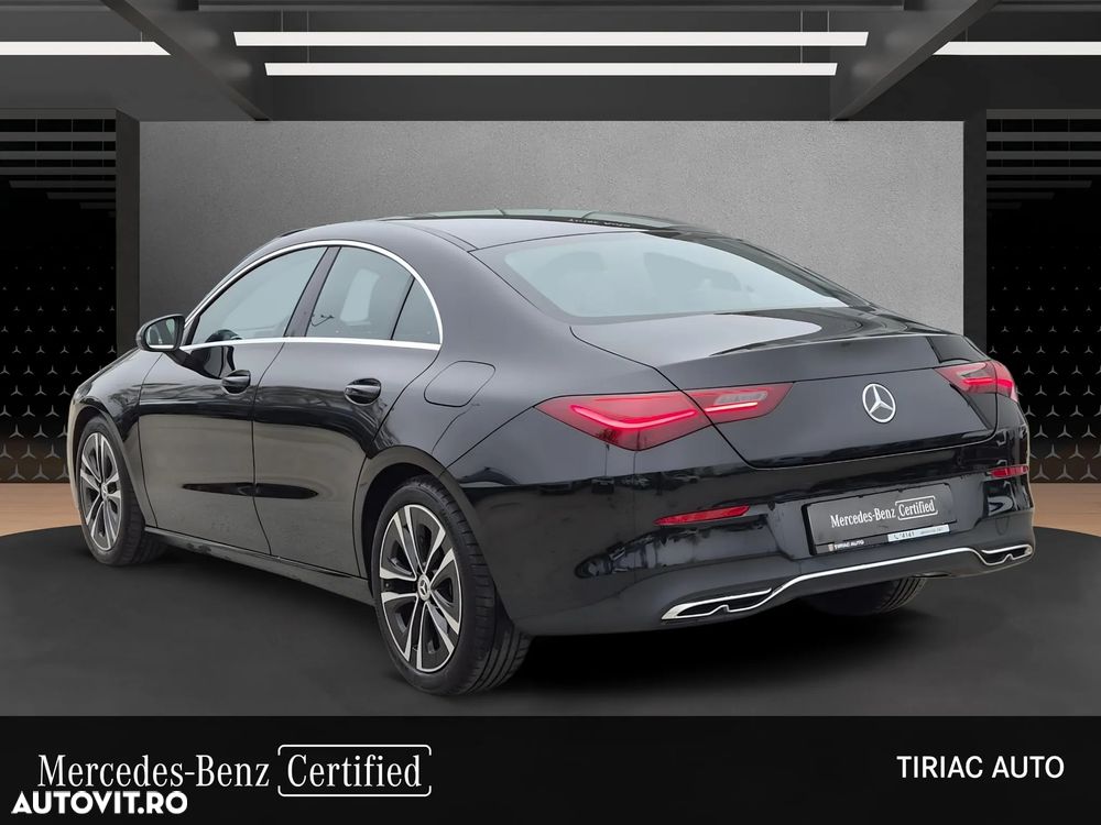 Mercedes-Benz CLA 180 7G-DCT - 3