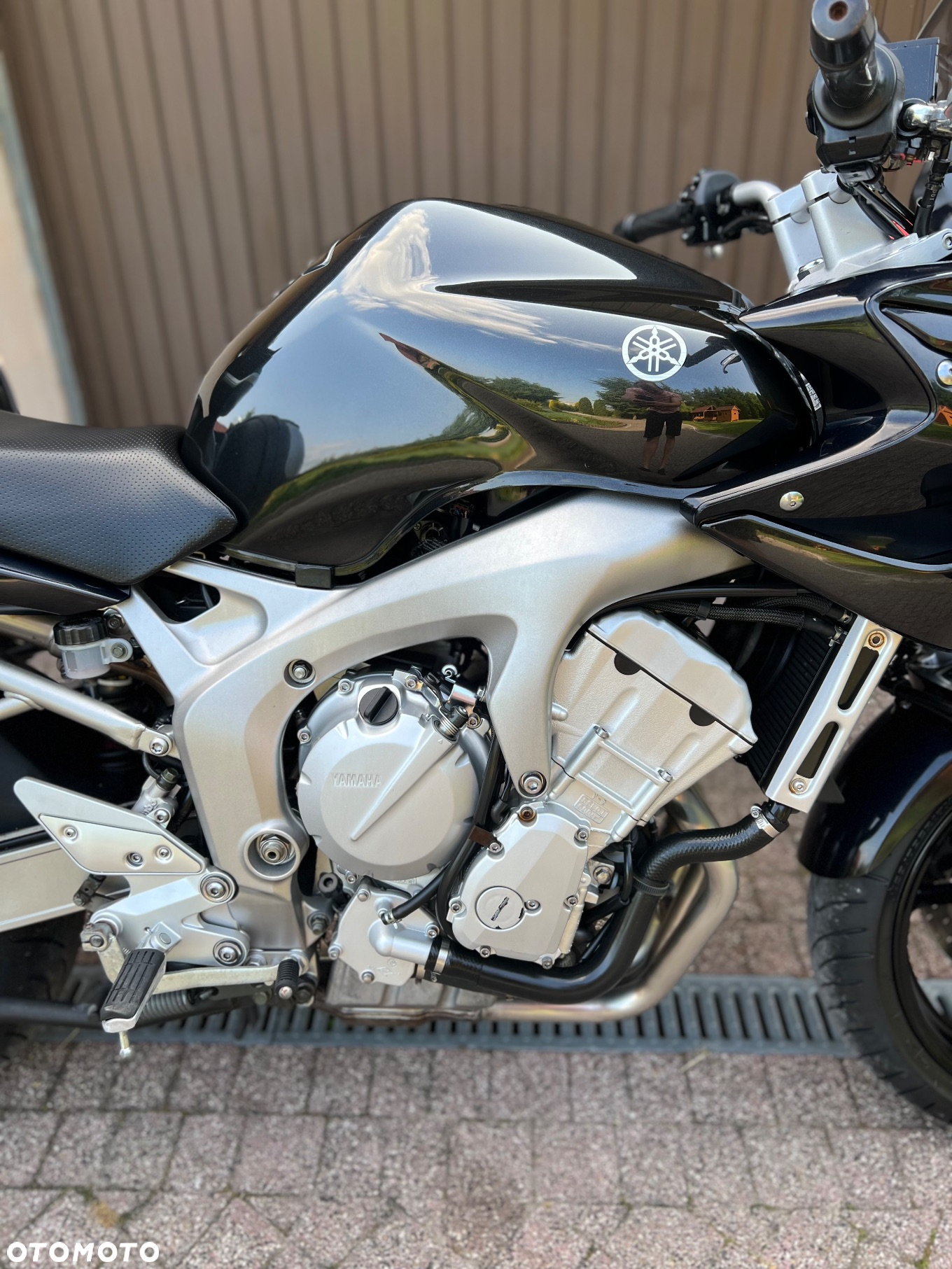 Yamaha FZ6 - 12