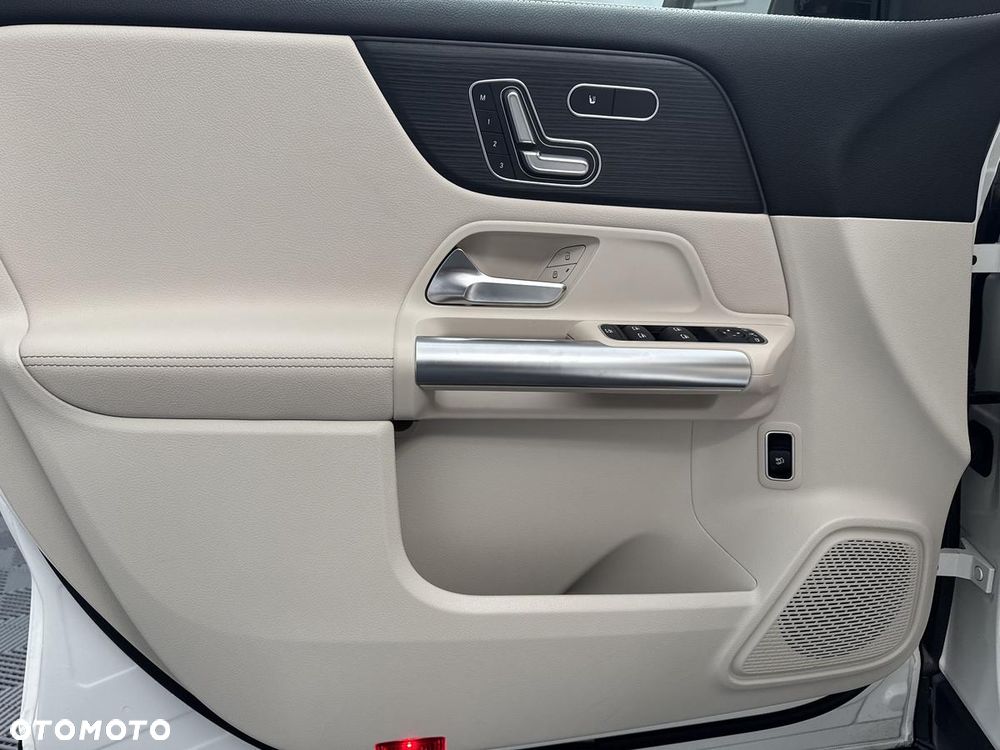 Mercedes-Benz GLA 200 Progressive - 11