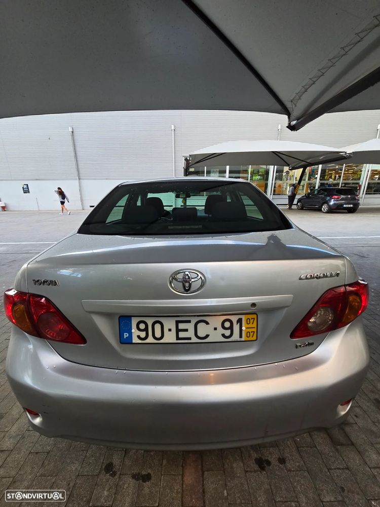 Toyota Corolla 1.4 D-4D - 19