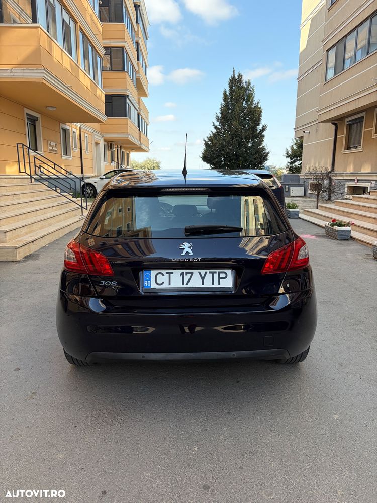 Peugeot 308 - 25