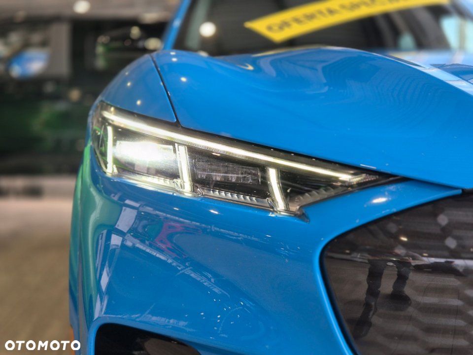 Ford Mustang Mach-E - 10