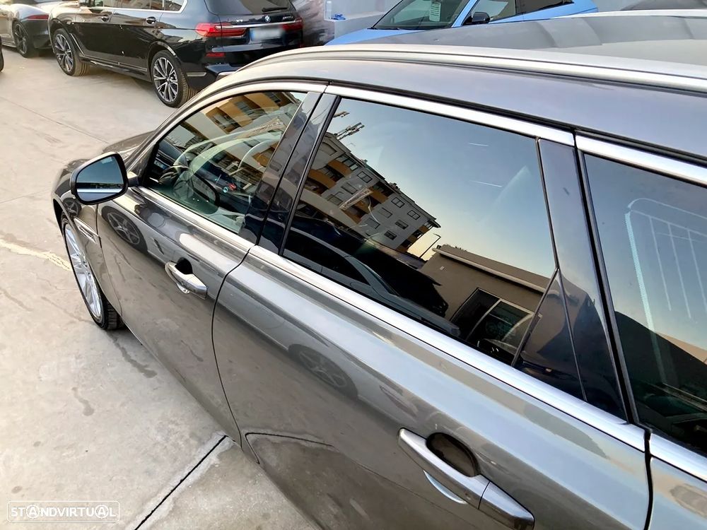 Jaguar XF Sportbrake 2.0 D Pure Aut. - 50