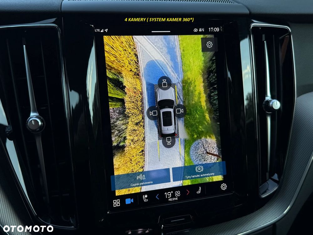 Volvo XC 60 B4 B Plus Dark - 13