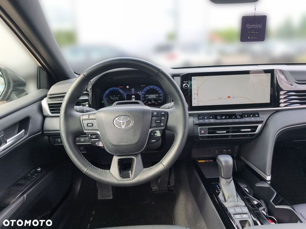 Toyota Camry - 16