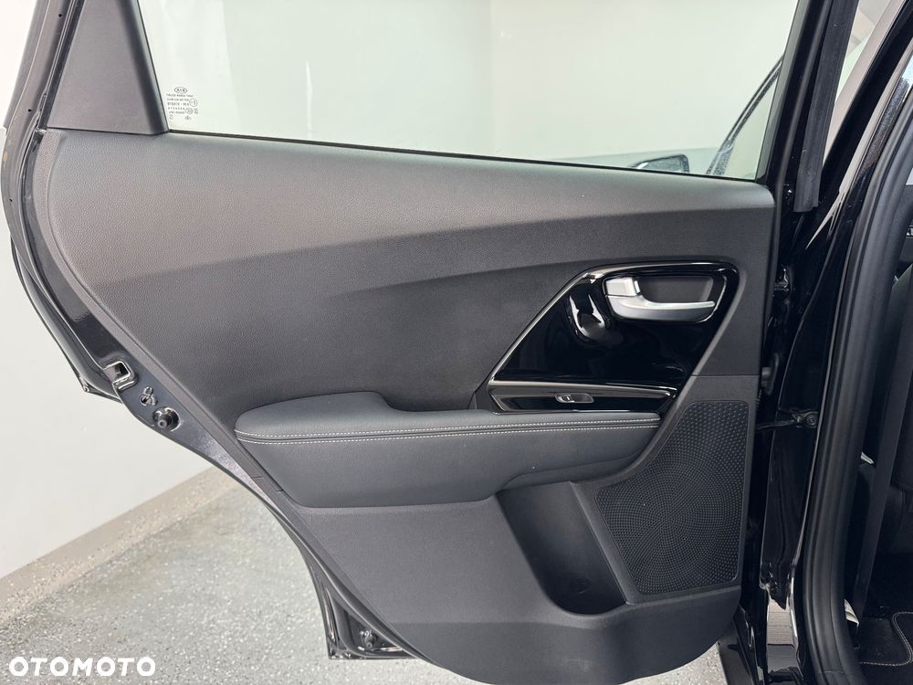 Kia Niro ver-1-6-gdi-hev-2wd-opf-spirit - 26