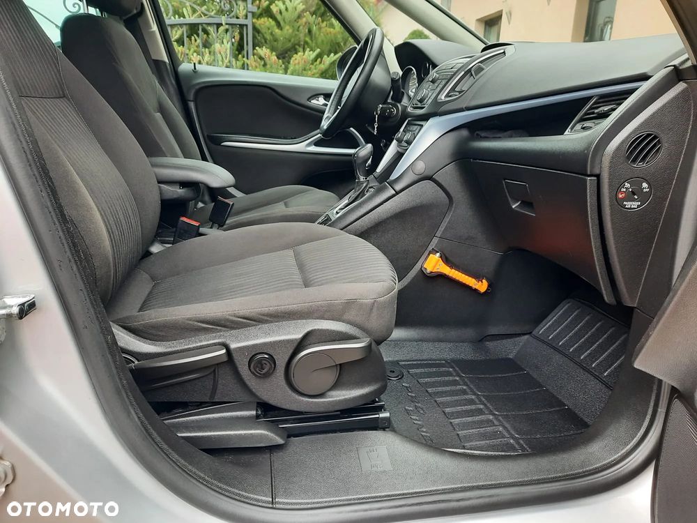 Opel Zafira - 15