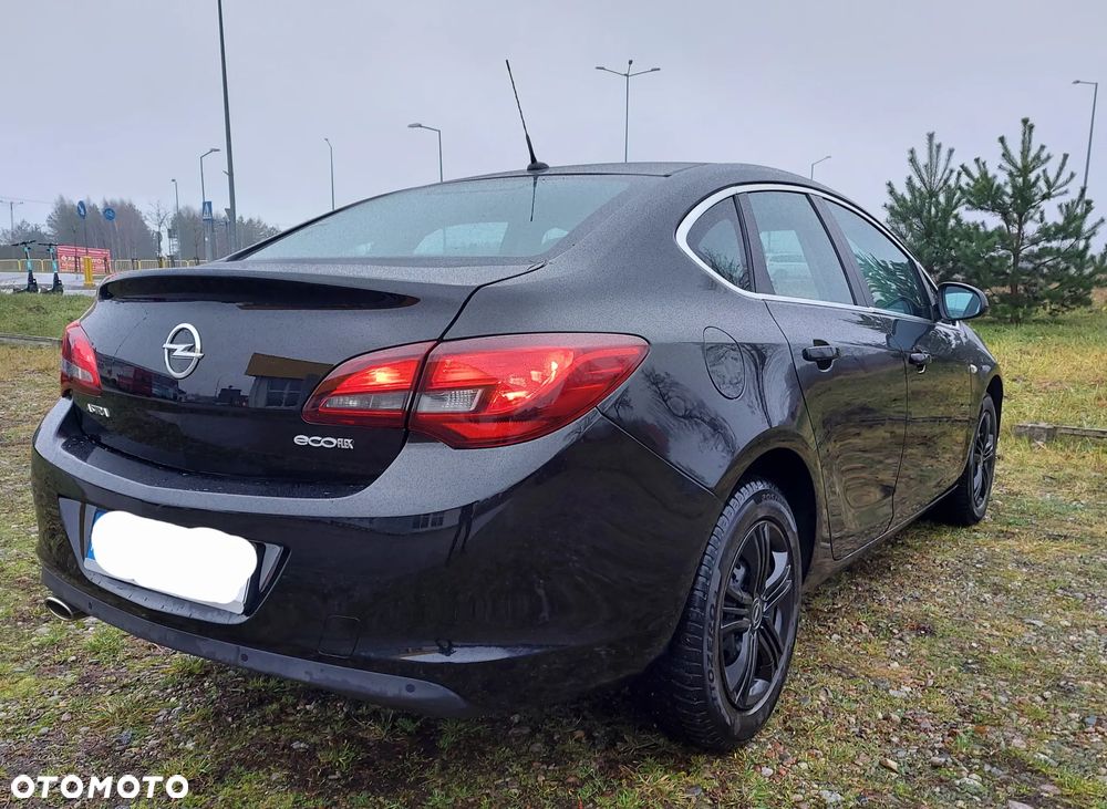 Opel Astra - 2