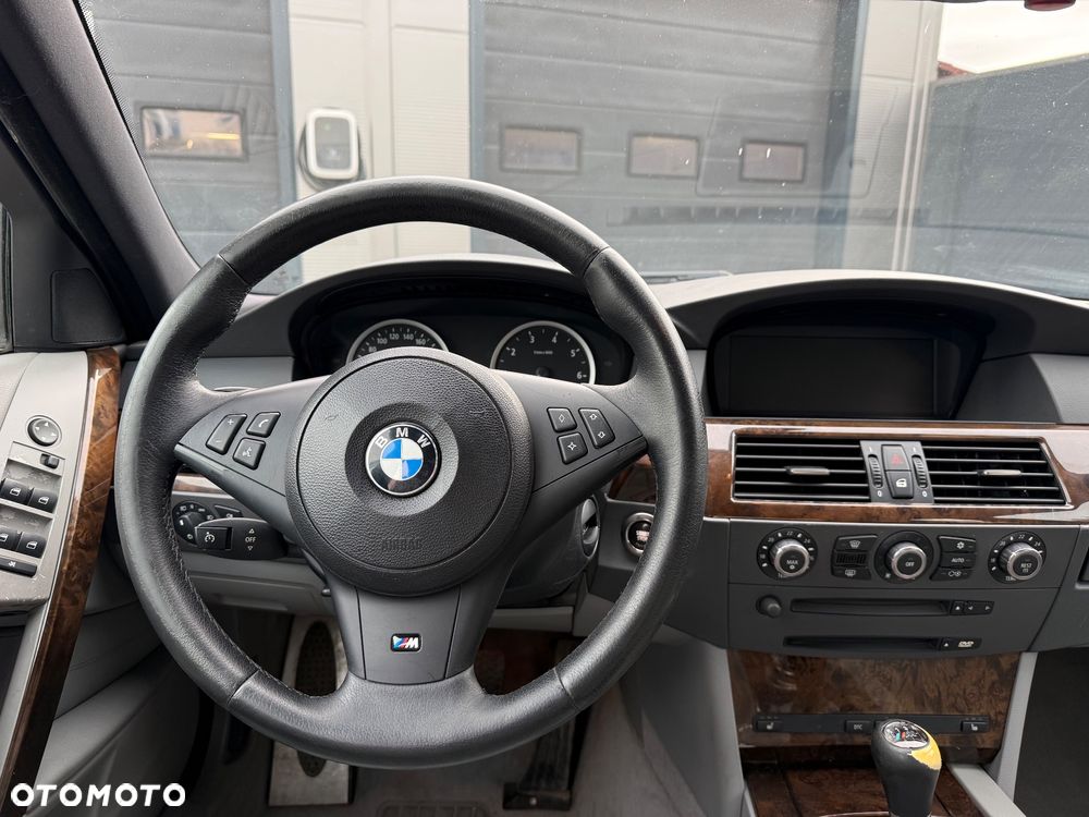 BMW Seria 5 523i - 19